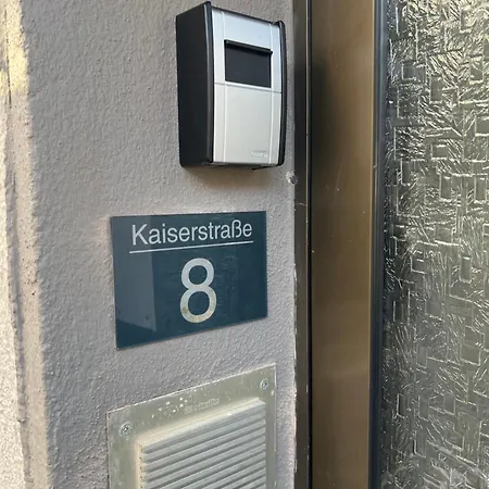 Апартаменты Stadtwohnung Zentrum 5 Maisonette
