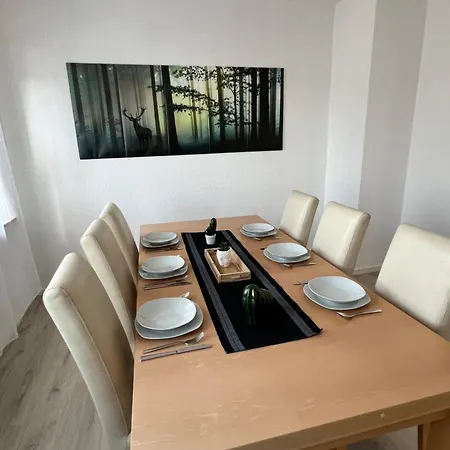 Апартаменты Stadtwohnung Zentrum 5 Maisonette *